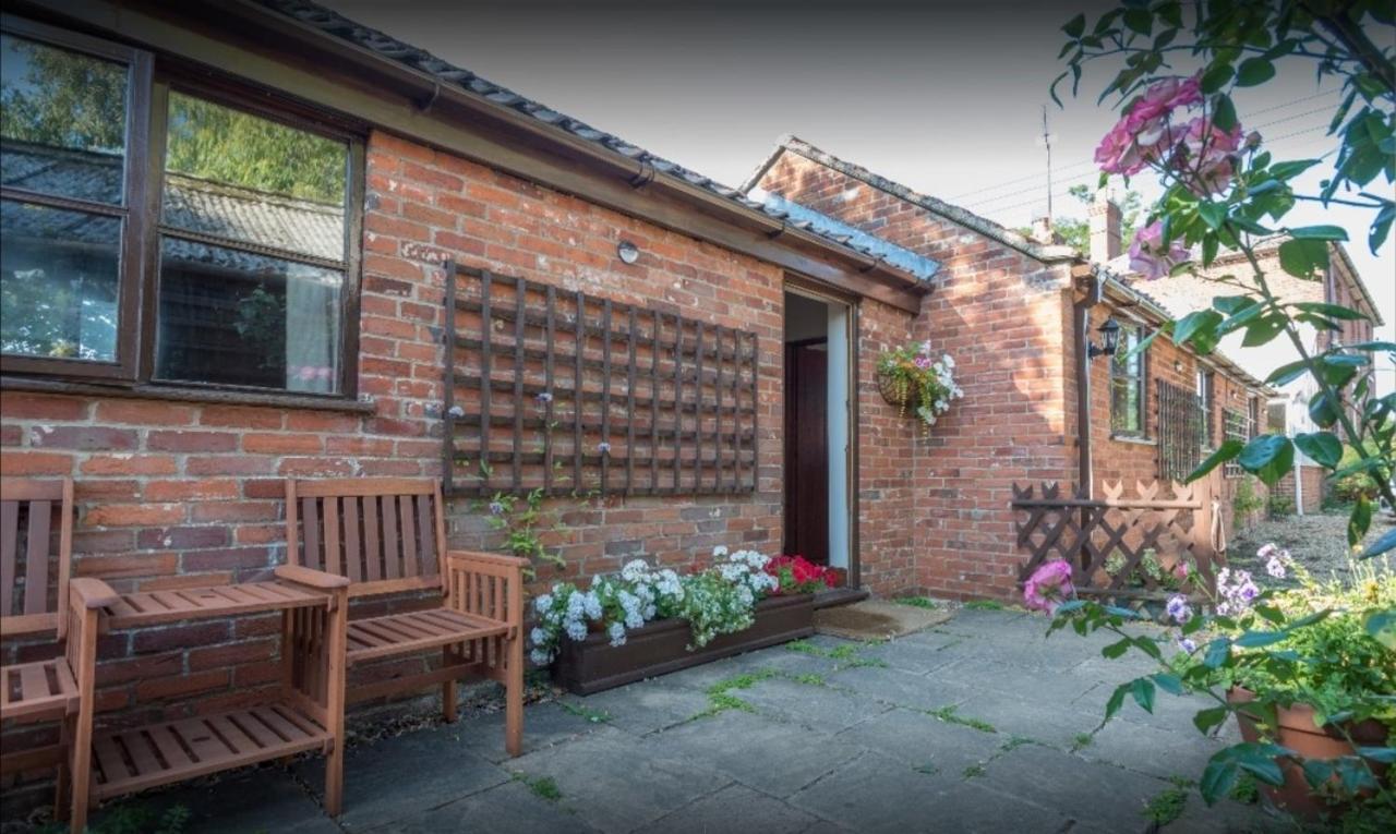 Laburnum Holiday Cottage Tunstead  Exterior foto